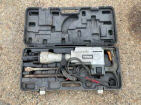 Titan Hand Held Breaker 240V For Auction on 2024-11-26 For Auction on 2024-11-26