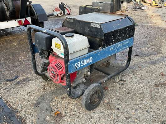 SDMO VX200 4H Petrol Welder Generator For Auction on 2024-11-26 For Auction on 2024-11-26