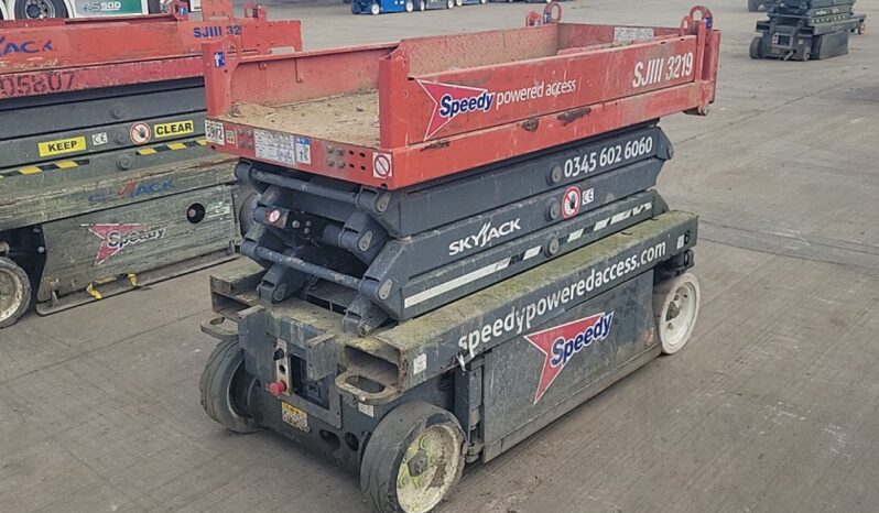 SkyJack SJ3219 Manlifts For Auction: Leeds -27th, 28th, 29th, 30th November 24 @ 8:00am full