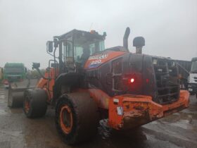 2018 Hitachi ZW220 full