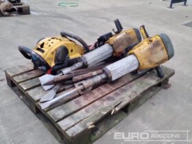 Wacker Neuson Petrol Hand Held Breakers, Various Chisels (3 of) Asphalt / Concrete Equipment For Auction: Leeds -27th, 28th, 29th, 30th November 24 @ 8:00am