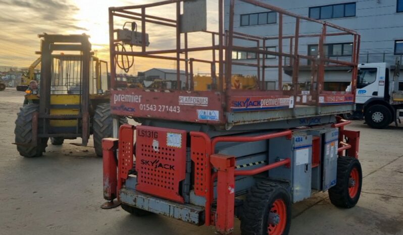 2009 SkyJack SJ8831 Manlifts For Auction: Leeds -27th, 28th, 29th, 30th November 24 @ 8:00am full