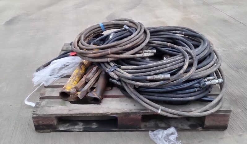 JCB Hydraulic Hand Held Breaker (3 of), Hoses, Various Chisels Asphalt / Concrete Equipment For Auction: Leeds -27th, 28th, 29th, 30th November 24 @ 8:00am full