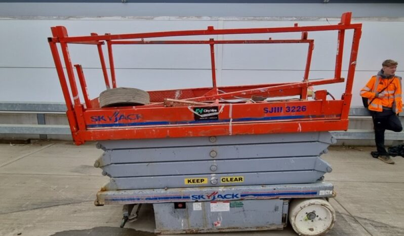 SkyJack SJ3226 Manlifts For Auction: Leeds -27th, 28th, 29th, 30th November 24 @ 8:00am full