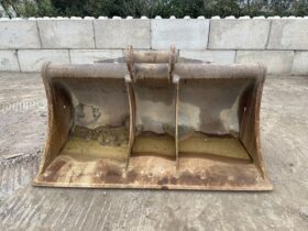 Bucket 100mm Pin To Suit 30-40T Excavator full