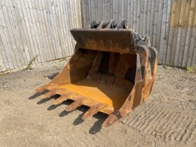 Bucket 80mm Pin (18 – 26 Ton Excavator) full