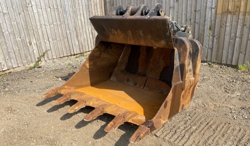 Bucket 80mm Pin (18 – 26 Ton Excavator) full