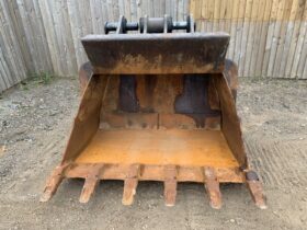 Bucket 80mm Pin (18 – 26 Ton Excavator) full