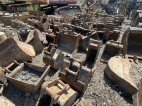 Bucket Various Excavators (0.8-100 Ton) full