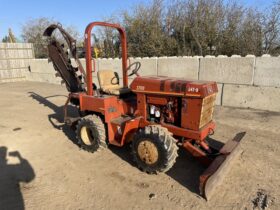 DitchWitch 3700DD Trencher full