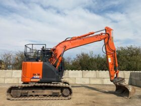 Hitachi ZX135 US-6 (ULEZ) full