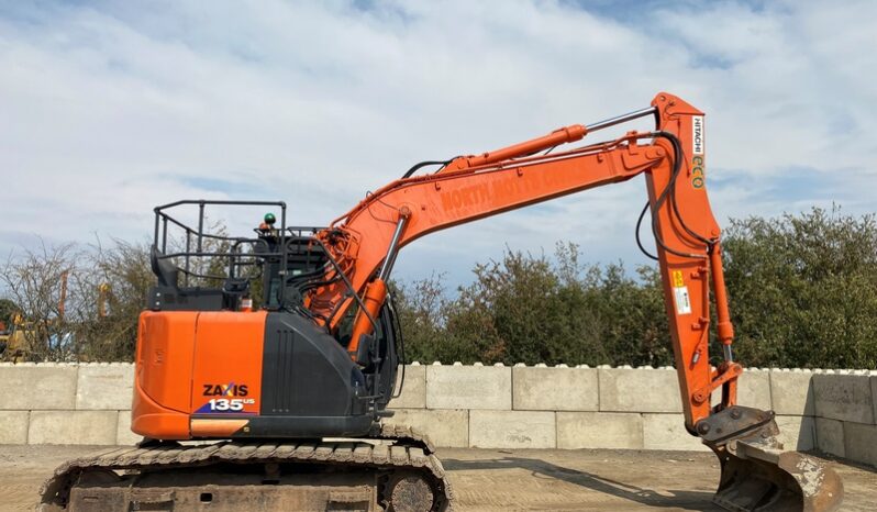 Hitachi ZX135 US-6 (ULEZ) full