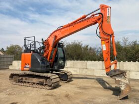 Hitachi ZX135 US-6 (ULEZ) full