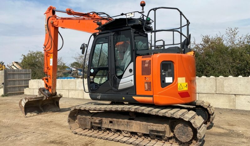 Hitachi ZX135 US-6 (ULEZ) full