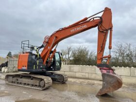 Hitachi ZX225USLC-6 full