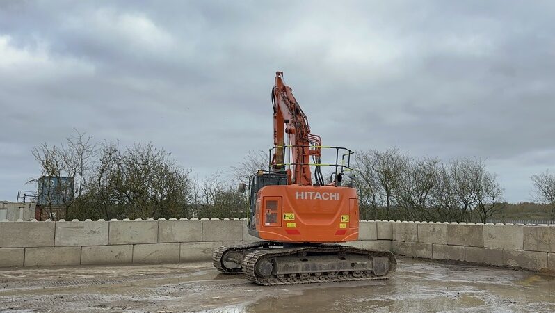 Hitachi ZX225USLC-6 full