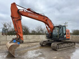 Hitachi ZX225USLC-6 full