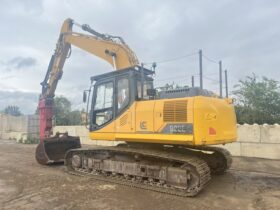 Liugong CLG 922E Bucket and Breaker included full