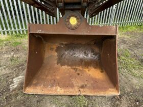 UM 6ft Hydraulic Tilt Bucket full