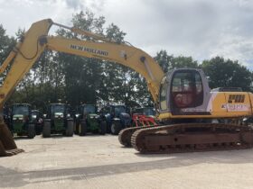 NEW HOLLAND – KOBELCO E305 full