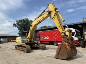 NEW HOLLAND – KOBELCO E305 full