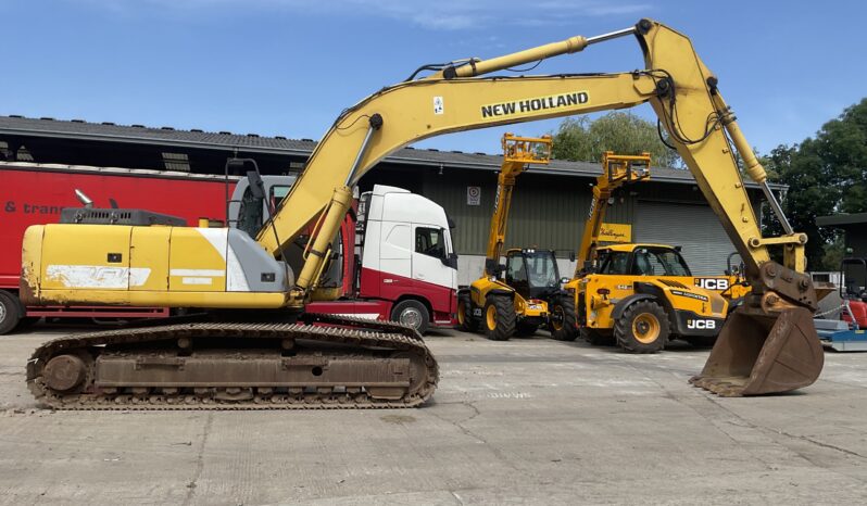 NEW HOLLAND – KOBELCO E305 full