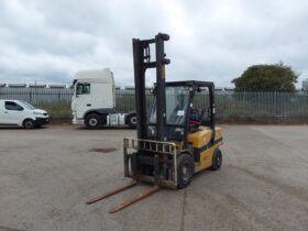 2011 YALE GDP35VX FORKLIFT For Auction on 2024-12-10 For Auction on 2024-12-10