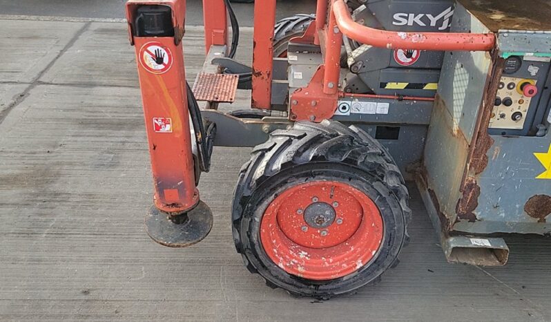 2016 SkyJack SJ6832RT Manlifts For Auction: Leeds -27th, 28th, 29th, 30th November 24 @ 8:00am full