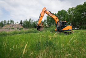 New 2024 Develon DX140LC-7 Tracked Excavators full