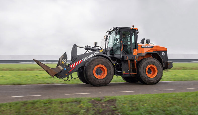 New 2024 Develon DL280-7 Wheeled Loaders full