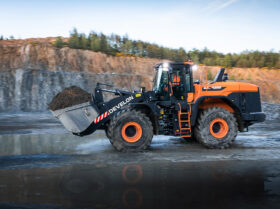 New 2024 Develon DL480-7 Wheeled Loaders