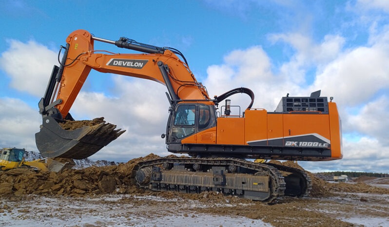 New 2024 Develon DX1000LC-7 Tracked Excavators