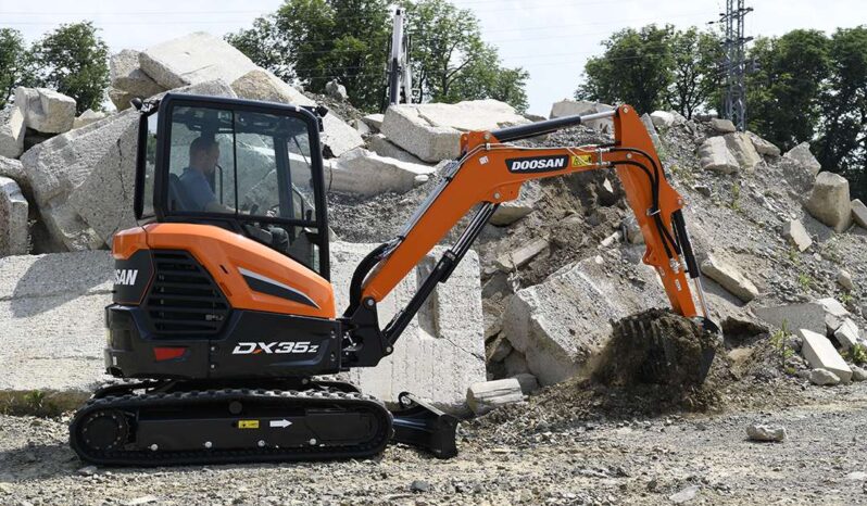 New 2024 Develon DX35Z Mini Excavators full