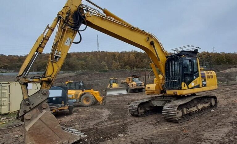 2021 Komatsu PC210 LC-11E0 | Year 2021 | Hours Circa 3,722