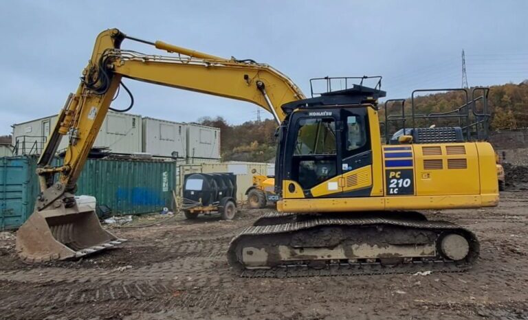 2021 Komatsu PC210 LC-11E0 | Year 2021 | Hours Circa 3,722 full