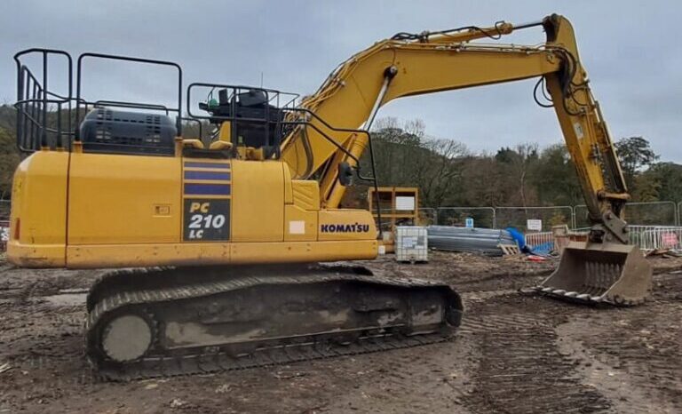 2021 Komatsu PC210 LC-11E0 | Year 2021 | Hours Circa 3,722 full