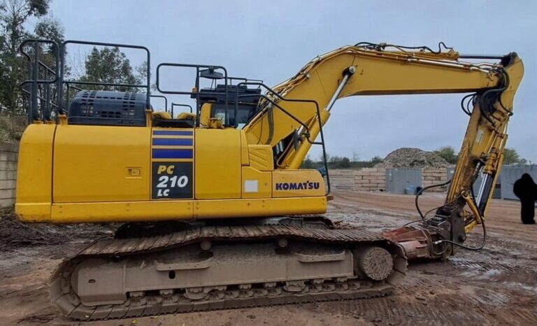 2021 Komatsu PC210 LC-11E0 | Year 2021 | Hours Circa 3,363 full