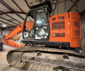 FOR AUCTION: 2015 Hitachi ZX225USLC-5B tracked hydraulic excavator – ENDING 2025-01-08