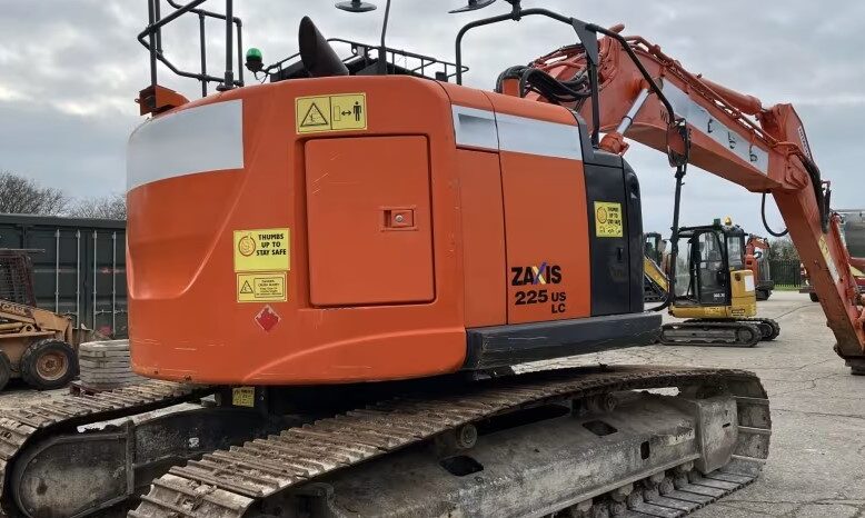 FOR AUCTION: 2016 Hitachi ZX225USLC-5B tracked hydraulic excavator – Ending 2025-01-08