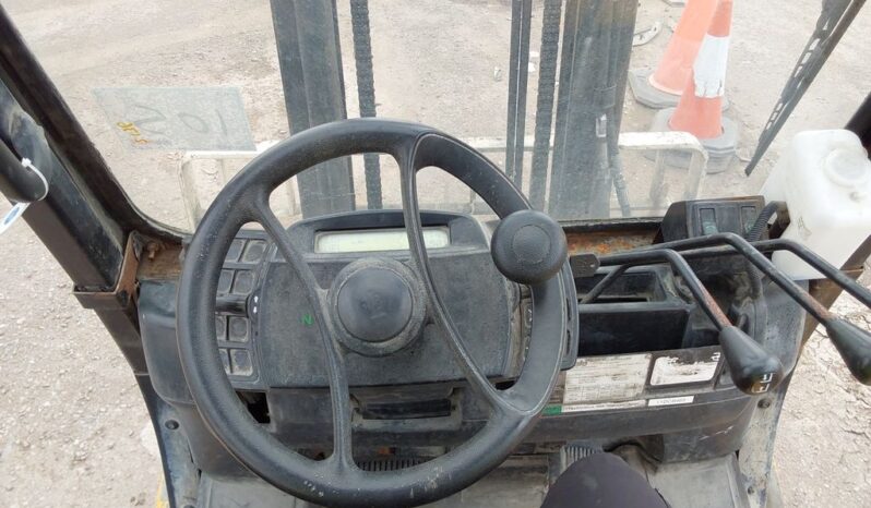 2011 YALE GDP35VX FORKLIFT For Auction on 2025-02-04 For Auction on 2025-02-04 full