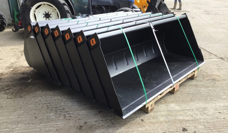 QUICKE 215GM BUCKETS full