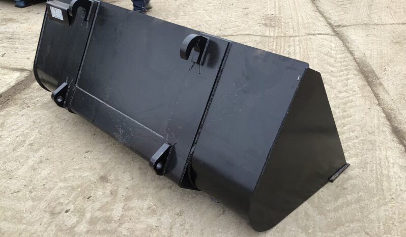 JCB SHOVEL BUCKET full