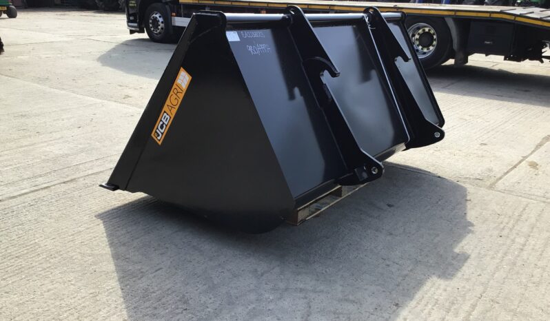 JCB AGRI SHOVEL BUCKET full