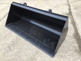 JCB SHOVEL BUCKET full