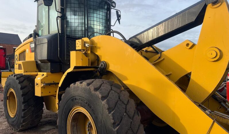 2019 Caterpillar 930M Loading Shovel  £39950