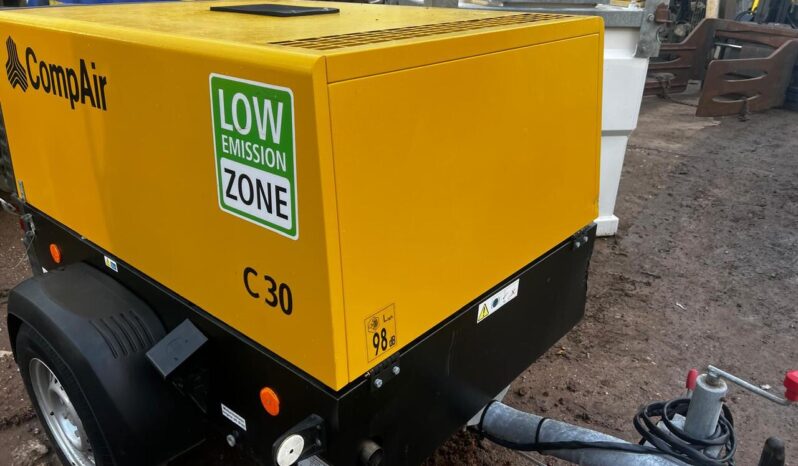 2022 Compair DLT02001 Compressor  £7850 full