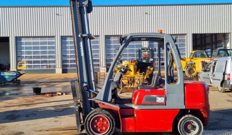 Nissan 30 Forklifts For Auction: Leeds – 22nd, 23rd, 24th & 25th January 25 @ 8:00am full