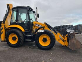 2019 JCB 4CX Sitemaster full