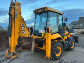 2012 JCB 2CX Streetmaster full