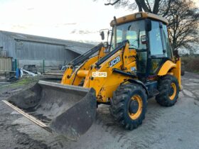 2012 JCB 2CX Streetmaster full